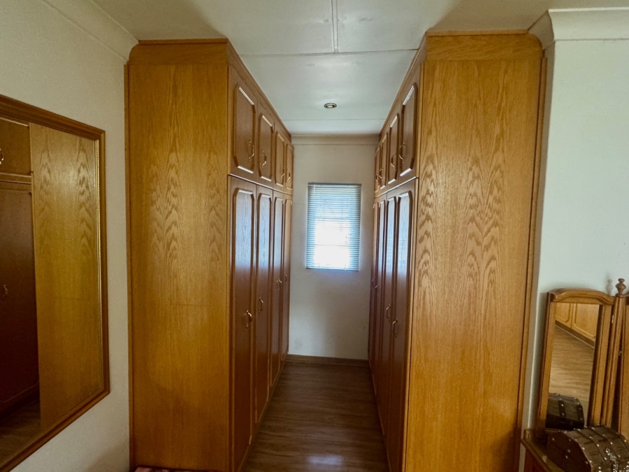 4 Bedroom Property for Sale in Flamwood North West